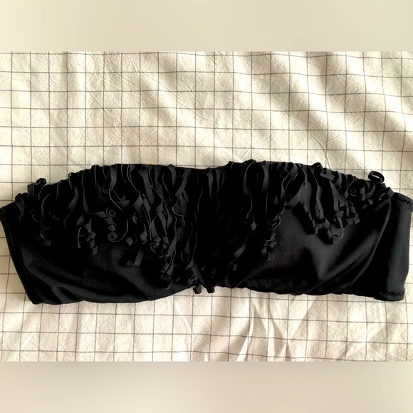 Victoria’s Secret Bandeau Bikini Top - Picture 1 of 3